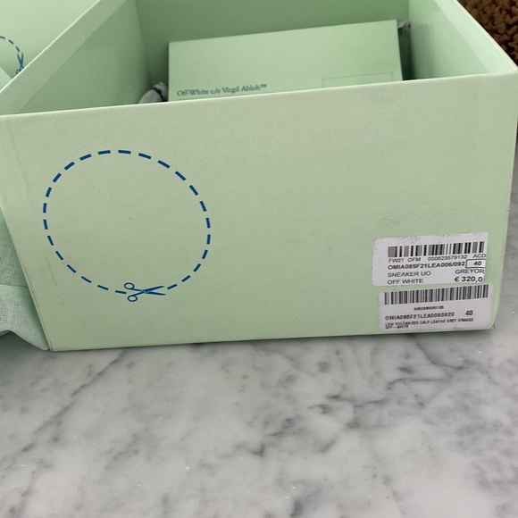 Off White men’s shoe by Virgil Abloh - Picture 2 of 8